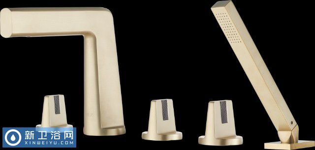 z6尊龙平台：米洛斯定制丨叶富宸：十年琢一木一木生传奇(图4)