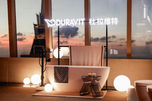 z6尊龙·中国网站：此刻愈享秋月杜拉维特2024中秋尊享晚宴圆满举办(图7)