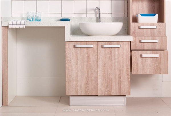 z6尊龙平台：定制浴室柜全面攻略详解