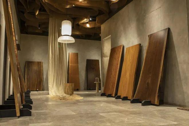 z6尊龙·中国网站：独家新观｜实木多层板现象级营销大战定企们集体的“绝地反击”(图2)