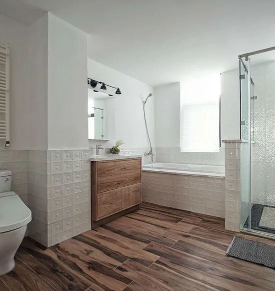 升级一下浴室柜浴室东西再多也不怕(图2)