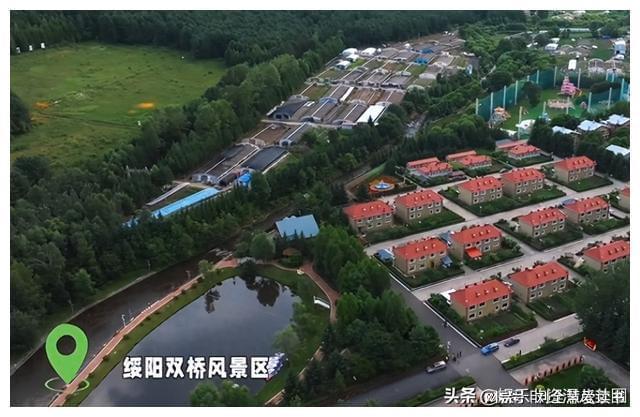 董璇带女儿回老家小酒窝思维清晰表达能力不俗老天爷赏饭吃