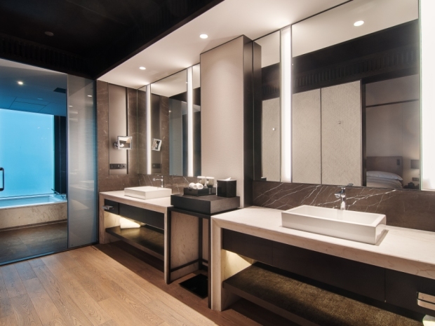 多层实木免漆板浴室柜怎么样如何选择合适的浴室柜