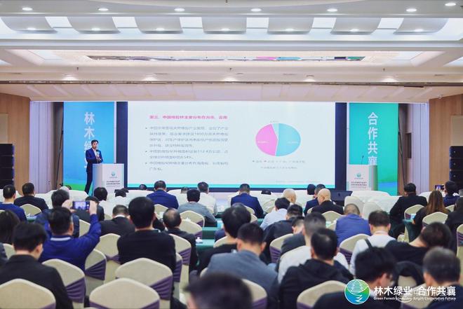 木材节约发展中心副主任党文杰：橡胶木饰面板成为定制热门产品(图3)