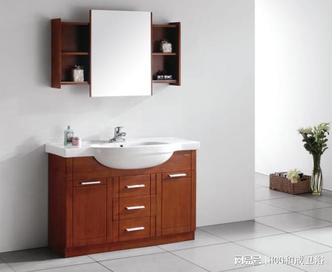 z6尊龙入口：浴室柜的材质有哪些？都有什么优缺点？选购技巧都在这里了！