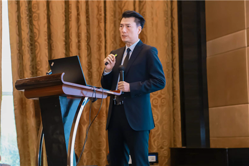 中国建筑卫生陶瓷协会第八届理事会六次常务理事会暨2022会长会议圆满举行(图4)