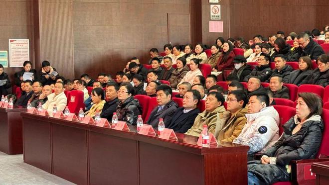 【与10俱进·同心同行】萍乡华美立家2024年度经销商颁奖典礼圆满成功！(图3)