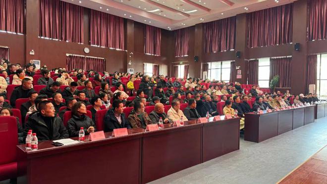 【与10俱进·同心同行】萍乡华美立家2024年度经销商颁奖典礼圆满成功！(图2)