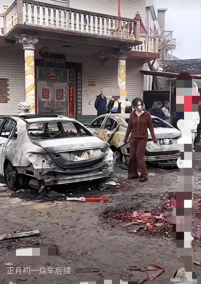 z6尊龙平台：江西九江祠堂前奔驰车被烧？女车主淡定比耶拍照！一日涨粉超六千(图9)