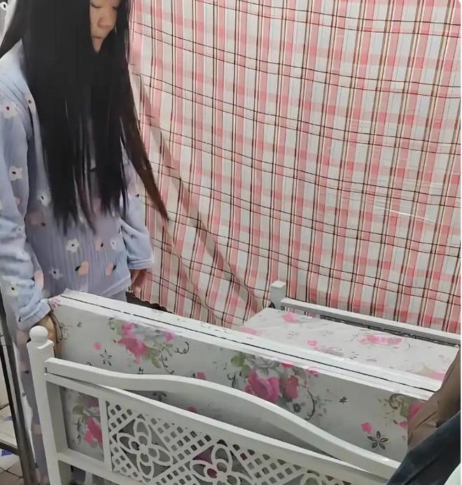 19岁女孩住厕所后续：当事人回应老板透露细节网友质疑炒作(图3)