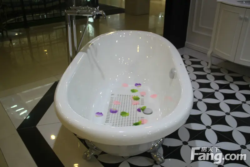 z6尊龙·中国网站：小编逛店：走进乐家卫浴享受人人可及的美妙设计(图7)