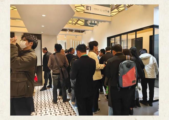 z6尊龙入口：燃爆上海酒店展！TENNE 缇诺系统定制卫浴美学实力圈粉(图3)