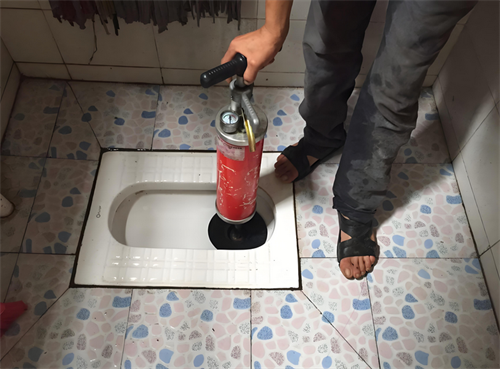 浴室柜买铝合金还是实木