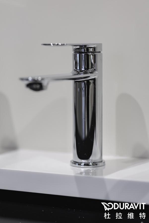 z6尊龙入口：智护此刻沁洁未来杜拉维特携新品系列亮相第29届中国国际厨卫展引领健康卫浴新风尚(图9)