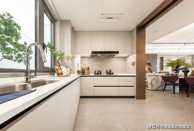 z6尊龙入口：华润虹桥润璟@虹桥润璟售楼处发布精装毛坯价品质触手可及(图19)