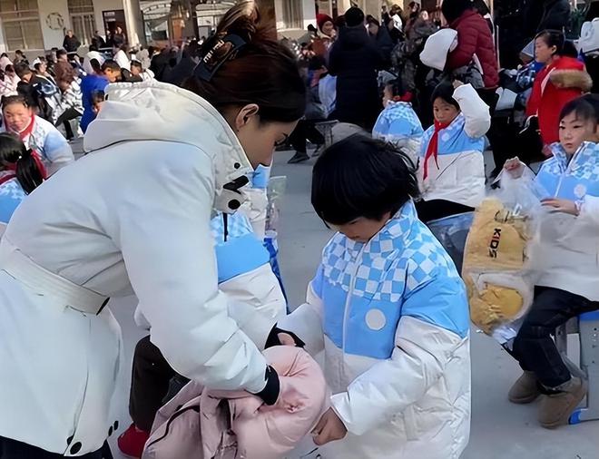 河南39岁女子连生6娃每个娃配一个保姆家教丈夫身份却不一般(图17)