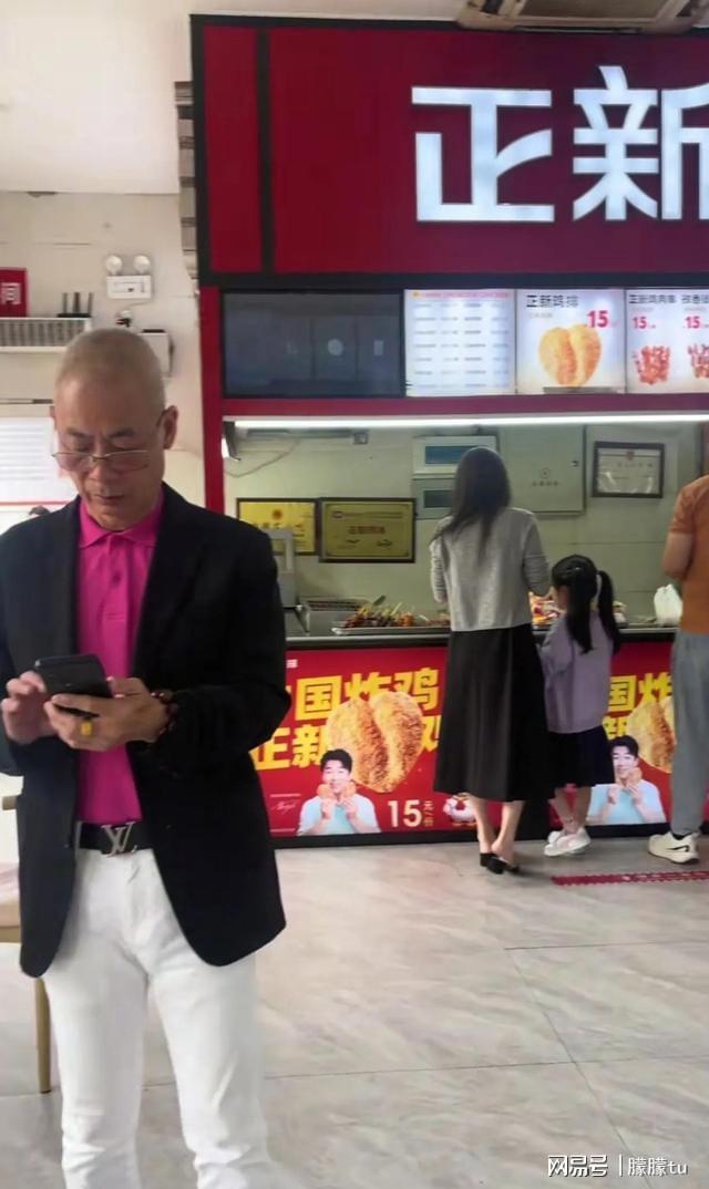 z6尊龙·中国网站：莆田农村藏富太狠！破墙里藏千万豪宅南北炫富差太大(图4)