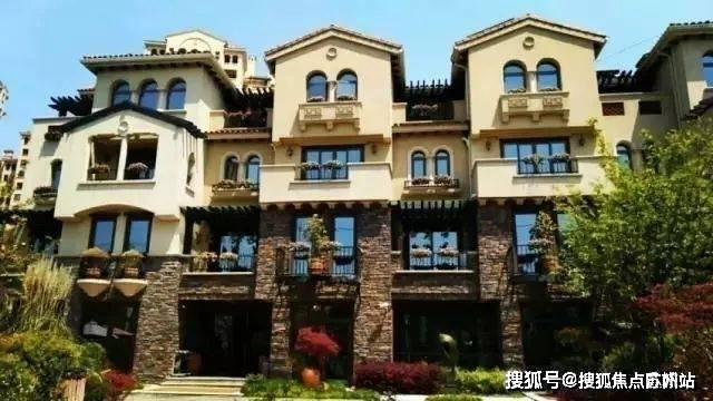 z6尊龙平台：浦东【同润蓝美俊庭】低密度现房建面约88-92㎡洋房均价28万㎡总价：190万起建面约150-160㎡叠加别墅欢迎预约!(图2)