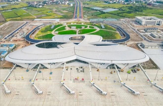 z6尊龙·中国网站：内卷常态化埃飞灵卫浴的“出圈”心法：先谋定再谋动(图4)